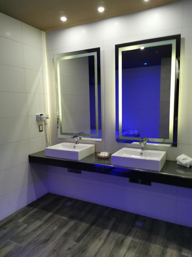Hotel Plaza Arteaga Монтеррей Экстерьер фото