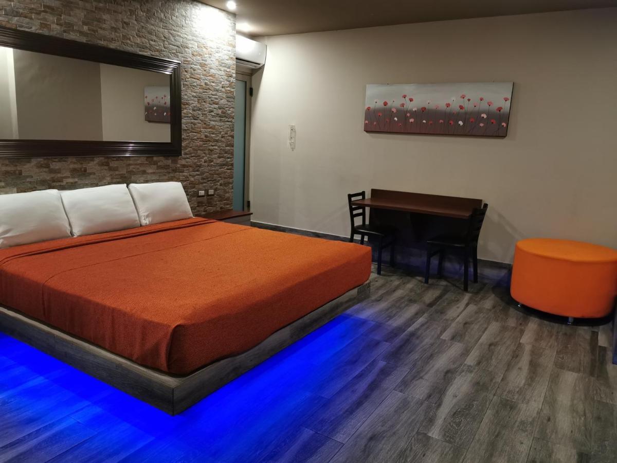 Hotel Plaza Arteaga Монтеррей Экстерьер фото
